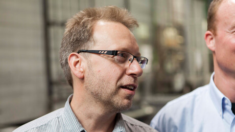 Funcionários da ZF Friedrichshafen em uma reunião