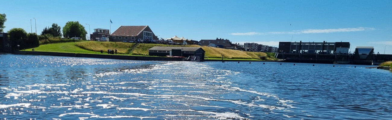 A empresa The Great Bubble Barrier em cooperação com a KAESER COMPRESSORES.